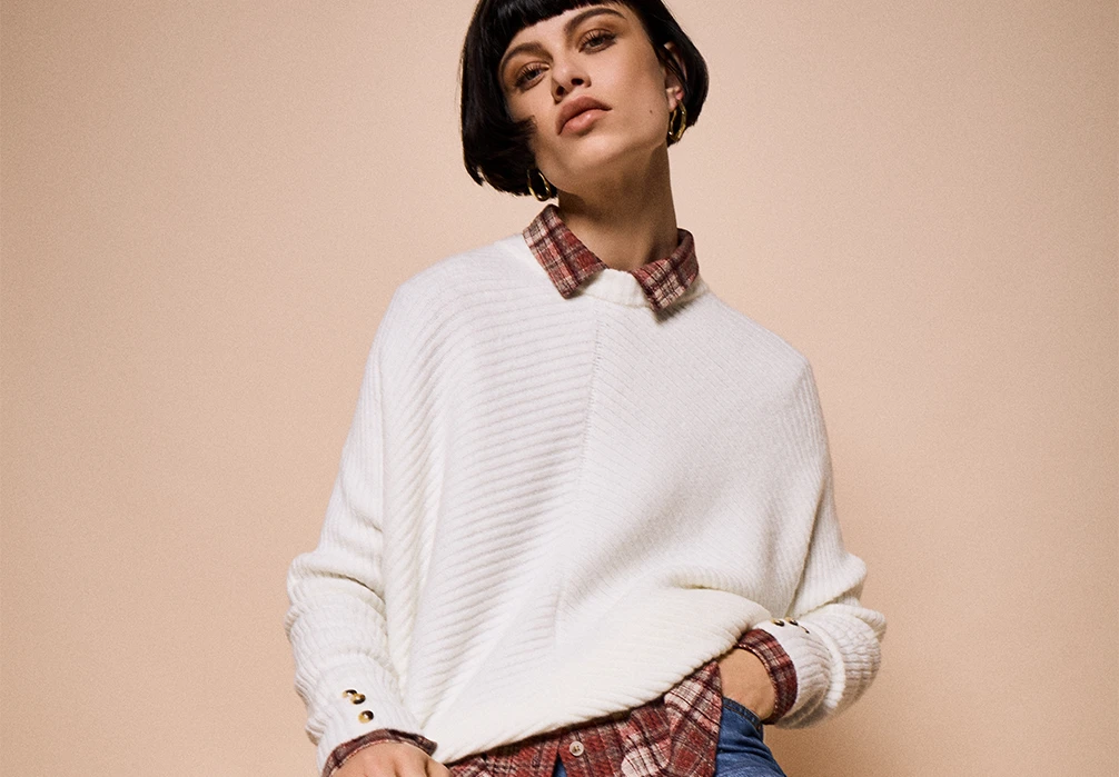 Discover our collection of women’s tops…