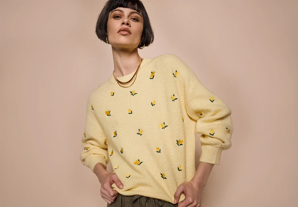 Discover our collection of women’s knitwear…